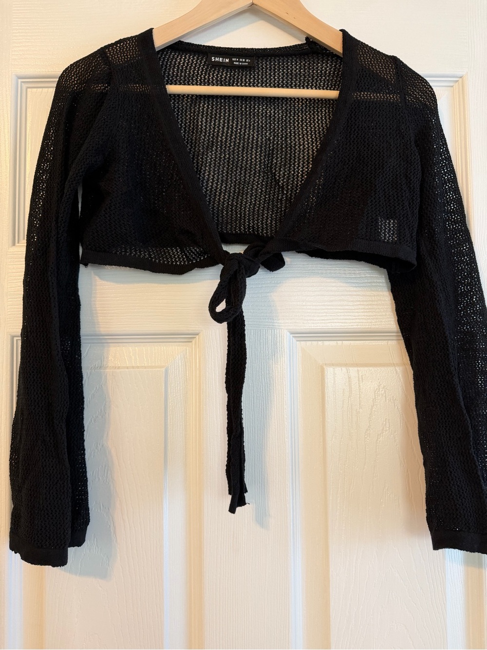 SHEIN Black Open-Knit Tie-Front Cropped Shrug